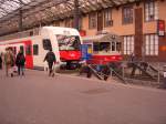 Sm1 & Sm4 als Vorortzge im Hauptbahnhof Helsinki, aufgenommen am 07.08.2008