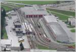 Bahnhof Andermatt mit drei Pendelz�gen der MGB, aufgenommen aus einem ...