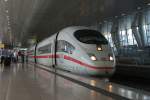 ICE 3 Doppeltraktion in Frankfurt am Main Flughafen Fernbahnhof am ...