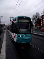 Tw 246 f�hrt am 12.12.11 auf der Linie 18  ...