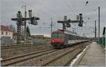 Einer der letzten SBB  NPZ  RBDe 562 rangiert in Frasne und konnte unter unter den typischen SNCF Signalen festgehalten werden. 

23. Nov. 2019