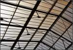 Glasdach mit Patina - 

Impression vom Gare du Nord, Paris. 

17.07.2012 (J)