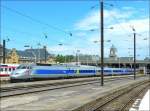 Die TGV Einheit 509 verlsst am 22.06.08 den schnen Bahnhof von Metz und macht sich non-stop nach Paris auf den Weg. (Hans)