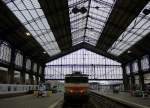 Eine einsame Lok in der großartigen Halle des Pariser Bahnhofs  Austerlitz . 15.1.2014
