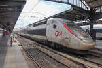 🇩🇪: Hier steht ein Alstom TGV Euroduplex 2N2 3UA der Sncf für ihre TGV inOui Leistungen im Bahnhof von Paris Gare de l'Est, die hauptsächlich von Paris Est nach Ostfrankreich