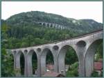 Die untere Brcke berquert das Tal der Bienne kurz vor der Einfahrt in den Morez aus Richtung St.Claude.