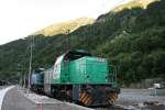 461014 der SNCF FRET im Bf L'Hospitalet-prs-l'Andorre auf ca. 1400m bei Bauarbeiten in Sdfrankreich.Die Strecke befindet sich in den Pyrenen und hat durchgehend 40 Promille so das Arbeitszge mit bis zu 3 Loks gefahren werden. 24.6.2009