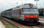 Etwas Abwechslung in das Triebwagen-Einerlei in Clermont-Ferrand brachte BB 67766 mit ihrem TER am 06.04.2017