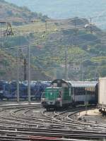 Cerbre ist Grenzbahnhof zu Spanien.
Die hier rangierende SNCF-Diesellok BB69236 der Reihe BB69200 ist durch Remotorisierung und Modernisierung aus der BB66236 entstanden, wobei sie ihre neue Nummer erhielt.

09.10.2007