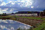 CC 72038 bei Montureux ls Baulay mit Zug 1747, 10.09.2002.