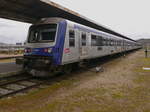 Ansicht der beiden Triebzge SNCF-X4924+XR8912+X4923 und SNCF-X4926+XR8913+X4925.