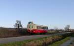 Der ehemalige SNCF Triebwagens X5852 vom Typ U-150 'Mobylette' unterwegs  bei Guewenheim auf der Dollertalbahn im Oberelsass.