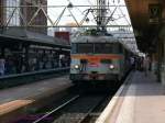 BB9618 mit TER-Regionalzug im Bahnhof Lyon-Part-Dieu.