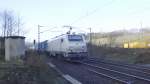 E 37 528 der CB-Rails mit einem KLV - Ganzzug gen Fulda  (Distelrasentunnel 02.04.11)