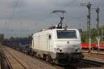 Akiem/CB Rail E37 511 am 13.6.12 mit einem Stahlzug in Dsseldorf-Rath.