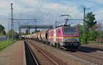 37027 fuhr mit einem Transcereal am 14.10.14 durch Niederndodeleben Richtung Magdeburg.