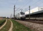 37032 (91 87 0037 032-6 F-AKIEM) fährt mit einem Kesselzug am 10.04.15 durch Gersthofen.