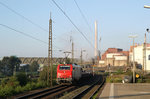 E 37 517 war an diesem Tag noch leihweise für Captrain bzw. deren Tochter TWE unterwegs.
Mittlerweile wurde die Lok von Europorte angemietet.
Aufgenommen am 03.09.2014 vom Haltepunkt Krefeld-Hohenbudberg Chempark.