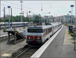 SNCF E-Lok BB 15025 hat am 22.06.08 den EC 90 von Basel SNCF nach Metz gebracht und wird nach kurzem Halt diesen nach Luxemburg ziehen, von wo aus es mit einer belgischen Lok weiter nach Bruxelles Midi gehen wird.  (Jeanny)