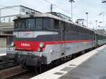 Die BB 16054 mit der Multi-Service Lackierung im Bahnhof Paris Nord am 04/10/10.