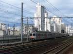 SNCF-Z5318 in  Paris-Montparnasse. 
Die letzten noch in Vorortverkehr eingesetzten Gleichspannungstriebwagen der Reihe Z5300 stehen vor der Ablsung. 

2012-10-05 Paris-Montparnasse