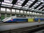 TGV 208 am 07.05.05 im Bahnhof Gare de Lyon, Paris.