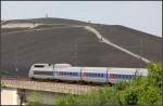 Mit dem TGV durch die Müllkippe -     Die ursprünglich nicht vorgesehene eingleisige Verbindungskurve von der Neubaustrecke Stuttgart - Mannheim nach Süden in Richtung Karlsruhe