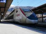 TGV des Neiges wartet am 18.2.17  in Brig auf Passagiere und Abfahrtszeit.