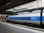 Triebkopf eines TGV Resu im Gare de l´Est.