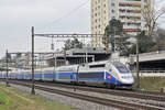 TGV 4725 fährt Richtung Bahnhof Muttenz.