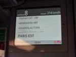 Ein beliebtes Fotomotiv im TGV ist die Geschwindigkeitsanzeige.