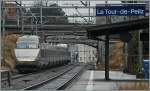 30 Jahre TGV  Paris Lausanne: Der Erfolg der TGV Paris - Lausanne lies die Idee aufkommen, einigen TGV an verkehrsstarken Sport-Wintertagen in Wallis zu verlängern, un der TGV Neige war geboren.