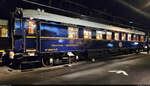 Speisewagen № 3348 der ehemaligen Compagnie Internationale des Wagons-Lits (CIWL), die u.a. den Orient-Express betrieb, ausgestellt im Cité du Train (Eisenbahnmuseum) Mulhouse (F).

🧰 Cité du Train - Patrimoine SNCF
🕓 30.7.2022 | 12:40 Uhr
