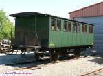 Historischer zweiachsiger Personenwagen H.Bf104 bei der CFTVD. Ursprnglich gebaut 1882 in Ivry fr die seit langem stillgelegte Strecke Montpellier- Plavas LesFlots der Chemin de Fer de l’Hrault am Mittelmeer. 

CFTVD-Dollertalbahn
Burnhaupt 
19.05.2007