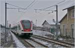 Es ist erstaunlich wieviel Nebenbahnromatik die neu eröffnete Strecke Delle - Belfort trotz moderner Züge und Infrastruktur weiterhin vermittelt, wie zum Beispiel hier in Grandvillars: neben