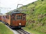 Zugbegegnung an der Ausweichstelle der  Chemin de Fer de la Rhune  am 26.06.2017.
