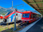 Triebzug SNCF Z 850 N° 56 Mont-Blanc-Express nach Vallorcine neben Z 31525 des Leman Express in Saint-Gervais-Le Fayet, 02.08.2022.