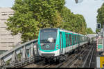 Métro Paris RATP MF 01 027 erreicht am 28.