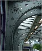 Archiv: schn erhalten ist die Dachkonstruktion der Pariser Metro-Station  La Chapelle .