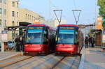 In Clermont-Ferrand verkehrt eine Tramway sur pneumatiques oder auf deutsch eine Straßenbahn auf Luftreifen des Typs Translohr.