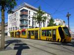 Mlhausen (Mulhouse), reklamefreie Straenbahn im Stadtzentrum, Mai 2014