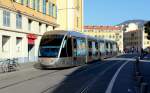 Nice / Nizza Lignes d'Azur SL T1 (Alstom Citadis-302 01) Boulevard Jean Jaurès am 11. Februar 2015. - Zwischen den Haltestellen Garibaldi und Masséna liefern Akkus den Fahrstrom.