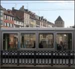 Straßburger Durchblicke -     Eine Eurotram auf der Pt.
