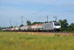 186 267 führte am 29.07.18 einen Kesselwagenzug durch Gräfenhainichen auf dem Gegengleis Richtung Wittenberg.