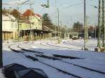 Der Freudenst�dter Hauptbahnhof, im Hintergund ein abgestellter Triebwagen der Ortenau-S-Bahn. ...