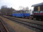 Der Schienenbusbeiwagen am 5.12.09 in Obersch�tzen  ...