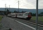 Ein Regionalzug der gerade ...  M. Schiebel 04.07.2010