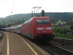 101-092 schiebt am 7.6.10 ...  Benedikt Ost 23.06.2010