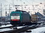 Cobra 186 220 ist am 03.02.2010 mit einem gemischten G�terzug ...