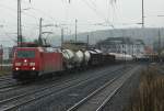 185 338-1 zieht am ...  Tim Giermann 07.01.2012